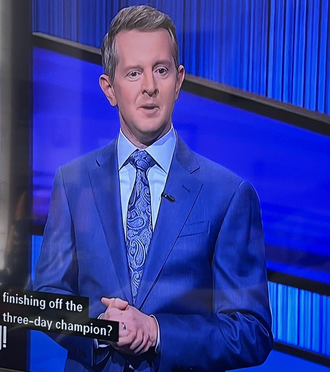 OakleyDNelson's tweet photo. Stellar tie choice @KenJennings! Where can I get one? @Jeopardy #jeopardy #tieobsessed https://t.co/xsFxN6DyPI
