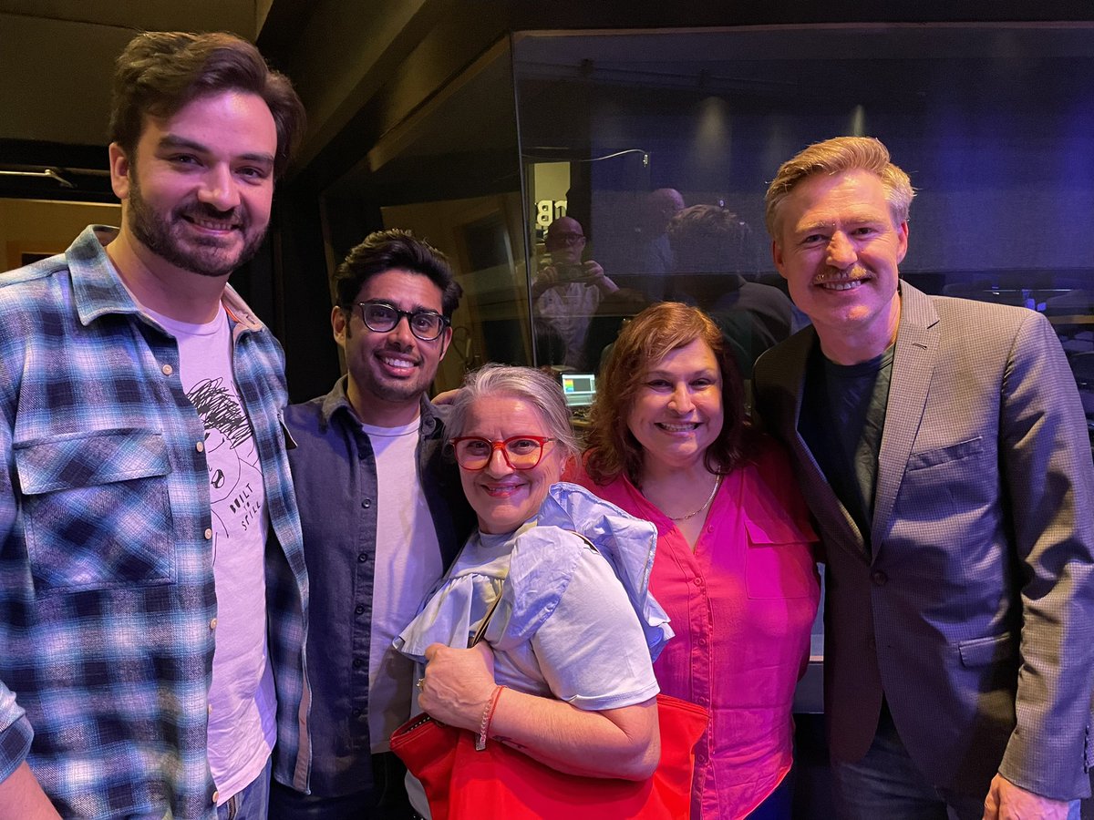 Had a great night with these talented people @migrivas @sharjilrasool Martha Chaves and host @TVGavin at the @CBCBecauseNews…lots of laughs ….thanks for an awesome evening 😂🥳🌬️💋