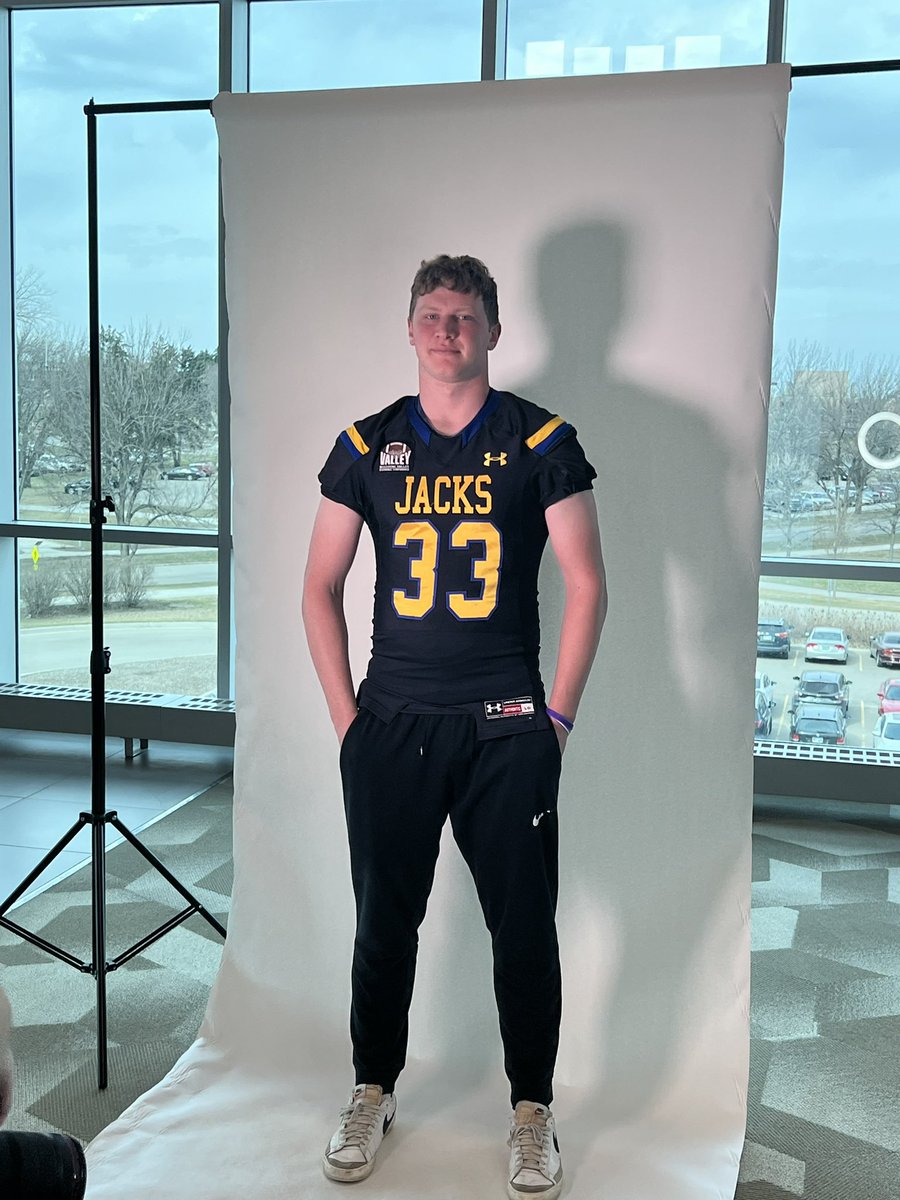 iamjacksimon's tweet photo. Had a great time at @GoJacksFB today! Thank you @CoachMeyersSDSU and @J_Menage3 for having me! https://t.co/CcekMmSbTn