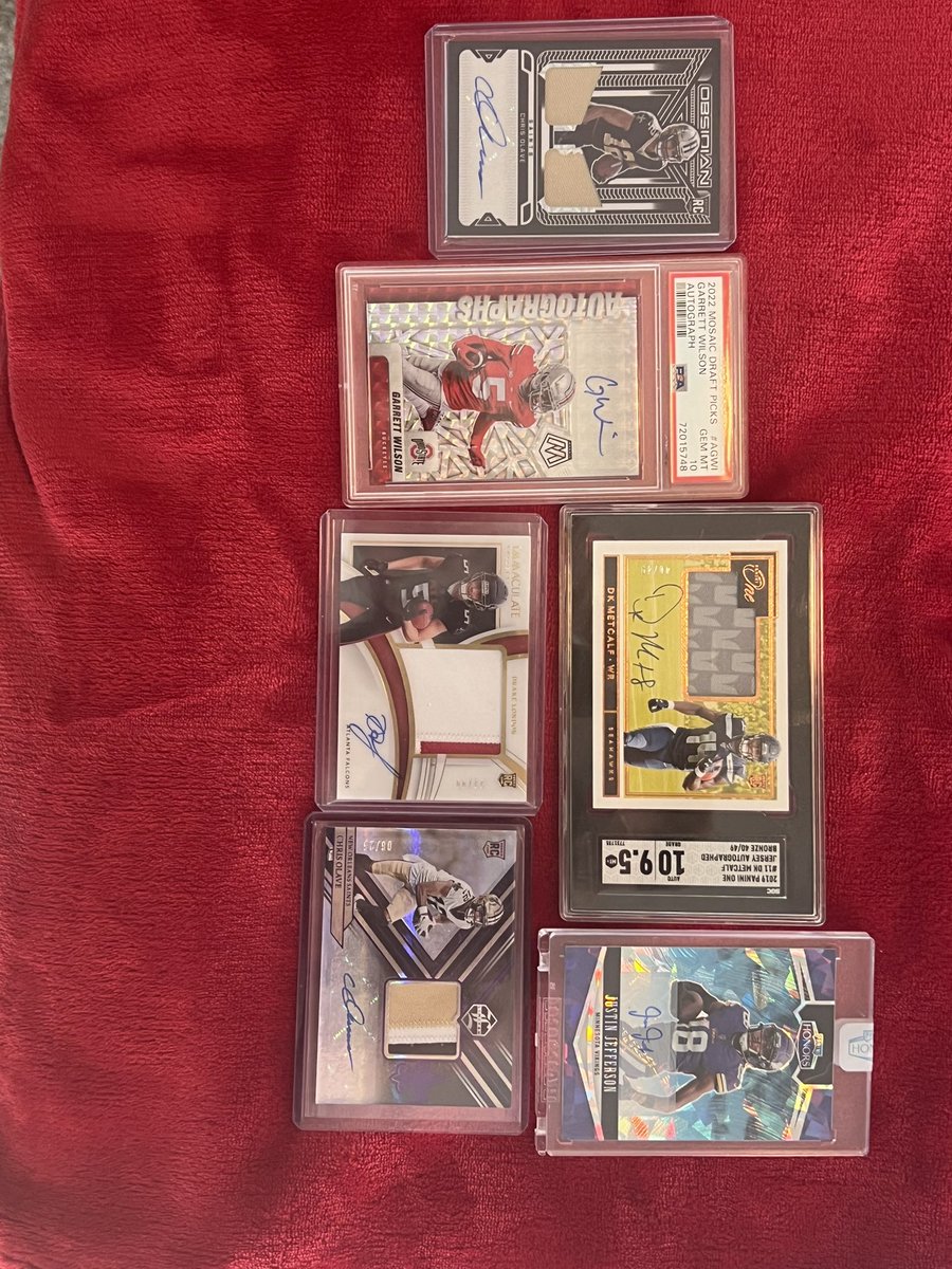 Flygradeit's tweet photo. @AKsCards024 @sports_sell @TheHobby247 @ILOVECOLLECTIN1 @HobbyRetweet_ @CardboardEchoes @stokesboyscards @TonysCards Would love to sell as a lot $1425 https://t.co/4H4DomZJGX