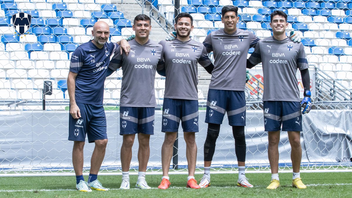 Rayados's tweet photo. ¡Feliz #DíaDelPortero a nuestros guardametas Rayados!🧤🔥 https://t.co/MXFRhL2zaM