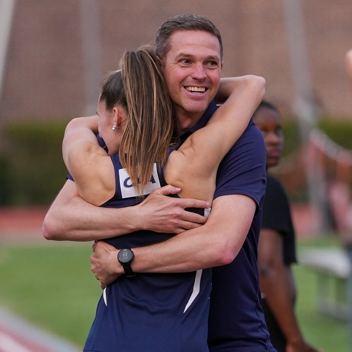 monmouthtfxc's tweet photo. Hug your coach if you just ran the second-fastest women's 800m time in school history!

Ashley Navarro wins the event at the Larry Ellis Invitational with a time of 2:04.98!

#FlyHawks https://t.co/zlyzePrpVK