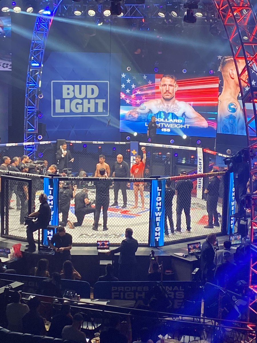 ConditionTalk's tweet image. Clay Collard wins by UD (30-27, 30-27, 30-27) @PFLMMA 
#pfl #pfl3 #fight #mma #sports #sportstalk #mma #combatsports #satx #vegas #cassiousclay #champion #media #ufc #bellator