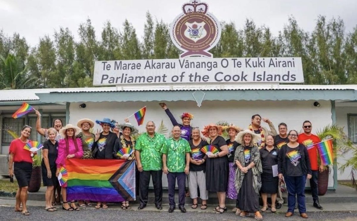 @shaneellall Pride Cook Islands members pictured outside Parliament earlier today with Cooks PM, Associate Minister of Justice and Patron Lady Marsters