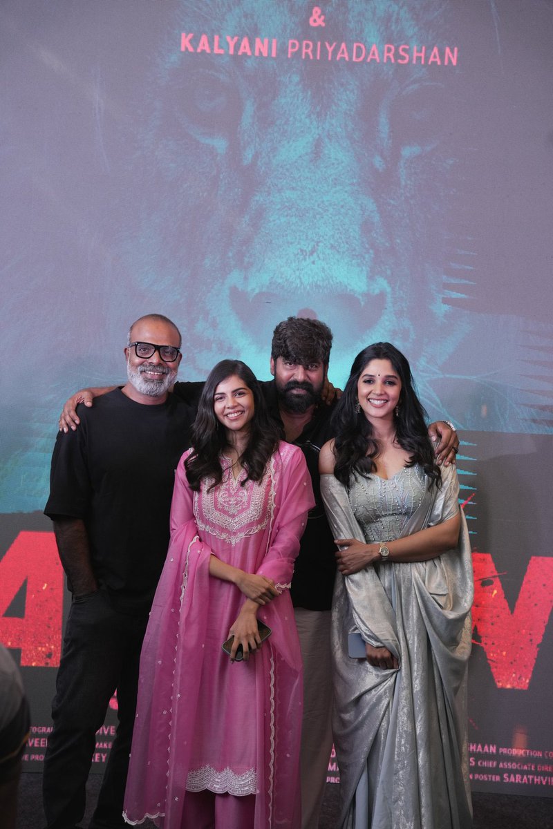 akhilkautilya1's tweet photo. #Antony launched yesterday with the Formal Pooja Ceremony😍
#Mohanlal #Mammootty #MalaikottaiVaaliban #alluarjun #Shaakuntalam #Samantha #KeerthySuresh #Tamil #dilee #LALISA #PAKvNZ #DMK_Files #Suriya #priyanka #ShahRukhKhan #KKRvSRH #Tamil #DeepikaPadukone #Adi #Yash19 #KKRvSRH https://t.co/ueMJNmifoH
