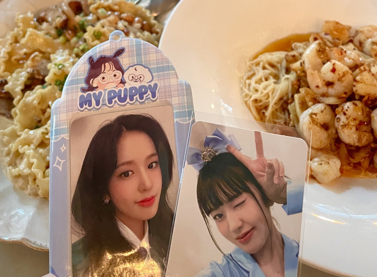 유진이 따라서 밥먹으러 왔어요 
유진아 맛있는거 드세요🫶🏻🫶🏻

<a href="/please_Bsilent/">고요</a>