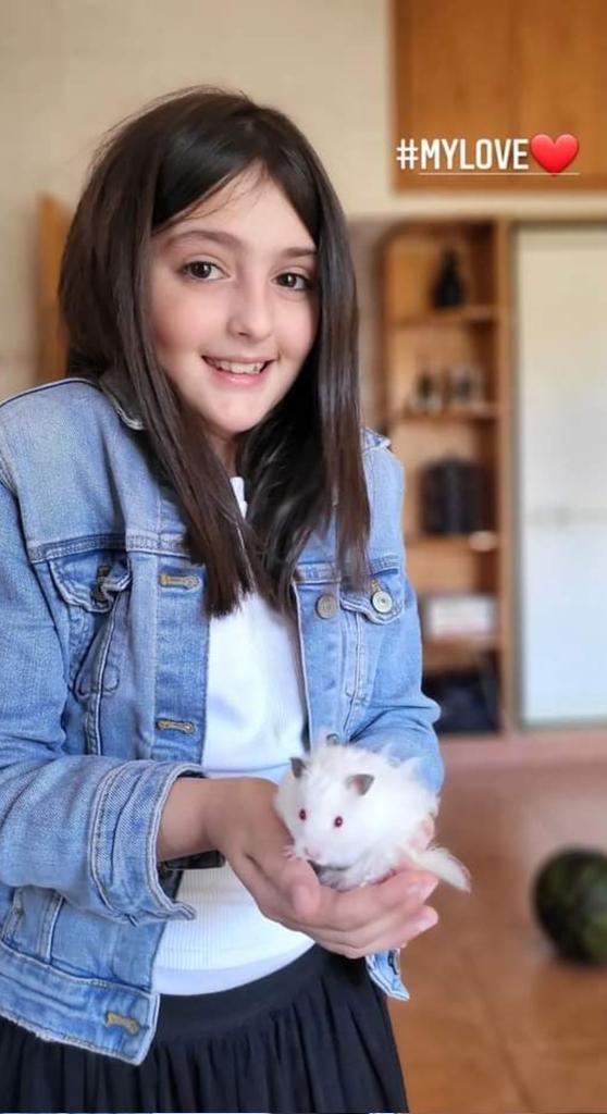 meysahhab's tweet photo. Happy Easter 🐣 ✝️🙏
#itsnotarabbit https://t.co/uluG2RDhQG