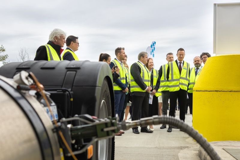 Matthias Maedge tweet media