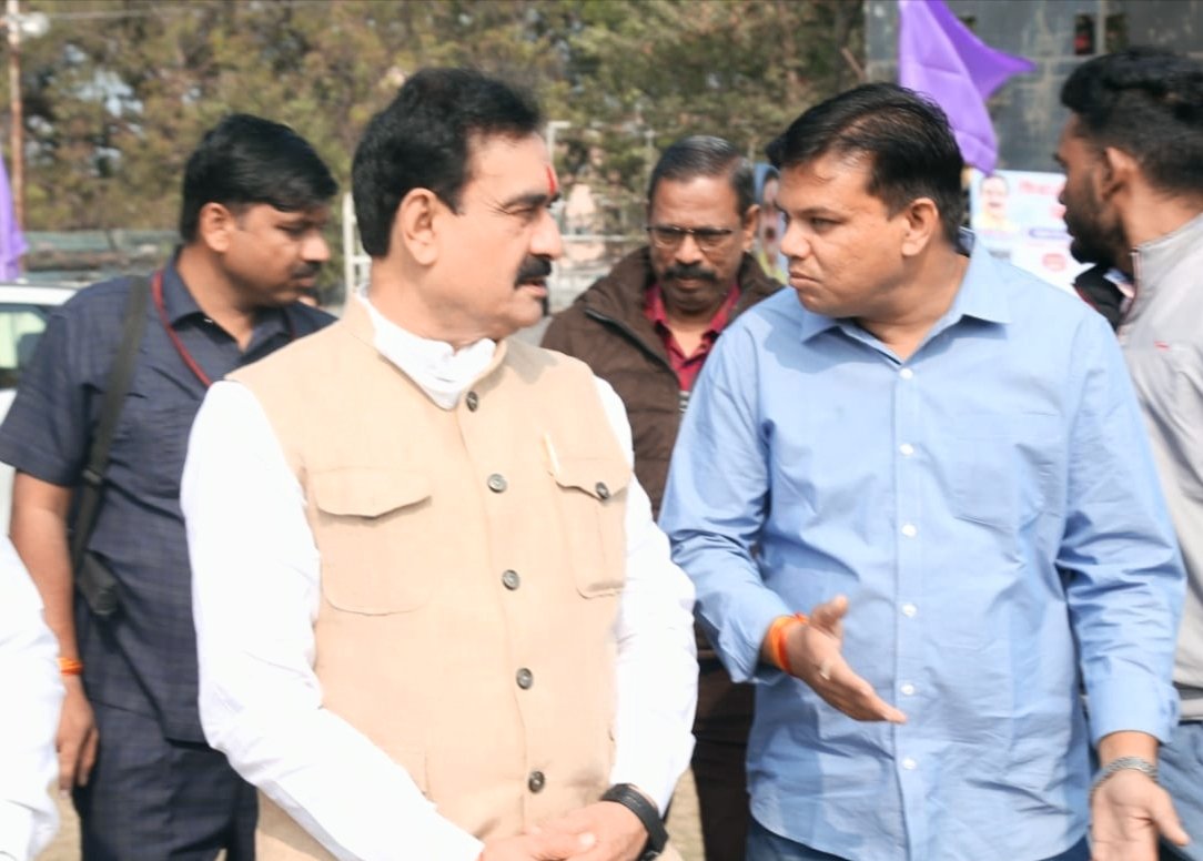 म प्र के यशस्वी ग्रहमंत्री, प्रदेश सरकार के मजबूत स्तम्भ, ब्राम्हण कुल शिरोमणी बड़े भईया डॉ. पं. नरोत्तम मिश्रा जी को जन्मदिन की हार्दिक शुभकामनाएं 💐🎂💐🎂💐 <a href="/drnarottammisra/">Dr Narottam Mishra</a> <a href="/anuragamitabh/">Anurag Amitabhانوراگ امیتابھअनुराग अमिताभ</a> <a href="/durgesh_keswani/">Dr Durgesh Keswani</a> <a href="/Deepsingh_page3/">Deep Singh</a> <a href="/JournalistVipin/">Vipin Shrivastava</a> <a href="/ReporterRavish/">Ravish Pal Singh</a> <a href="/VipinTiwari_/">Dr.Vipin Tiwari</a>
