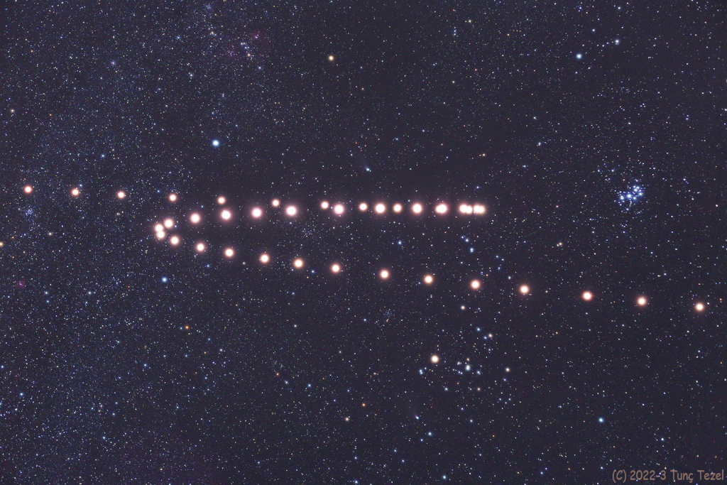 1picture4space1's tweet photo. When Z is for Mars 
A composite of images captured about a week apart from mid August 2022 through late March 2023, this series traces the retrograde motion of ruddy-colored Mars.
#space
#nasa https://t.co/0z8VqReJQd