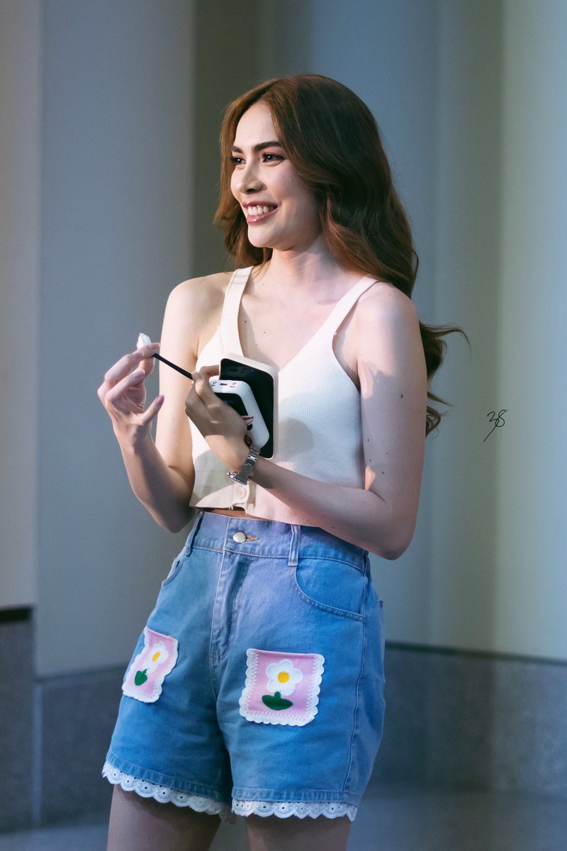 everythngwbcl_a's tweet photo. ยิ้มของเธอเป็นเหตุที่ทำให้ใจสั่น 💙

 #ENGLOT_LannaCostumeMGT2023

#ชาล็อตออสติน #CharlotteAustin 
@itscharlotty https://t.co/JImsryuH6B