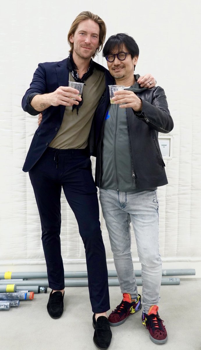 HIDEO_KOJIMA_EN's tweet photo. With Troy. https://t.co/DrIJTCnVkJ