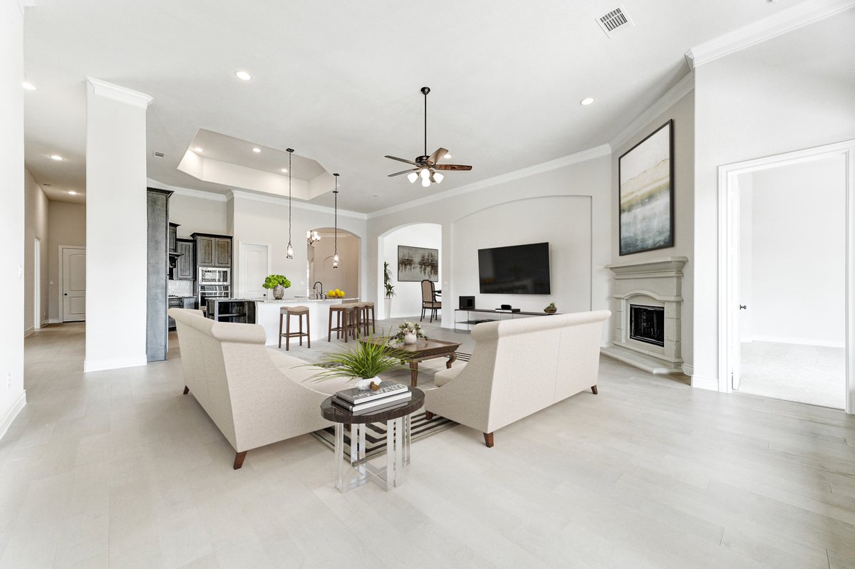 Ravenna_Homes's tweet photo. Move-In Ready 1-story home in Artavia! Schedule a private tour of this 4 bedroom/ 3½ bathroom home at 15310 Guava Vista in Conroe.

More Details:  https://t.co/0XTJP6WD4z https://t.co/ovnqjuXMGL