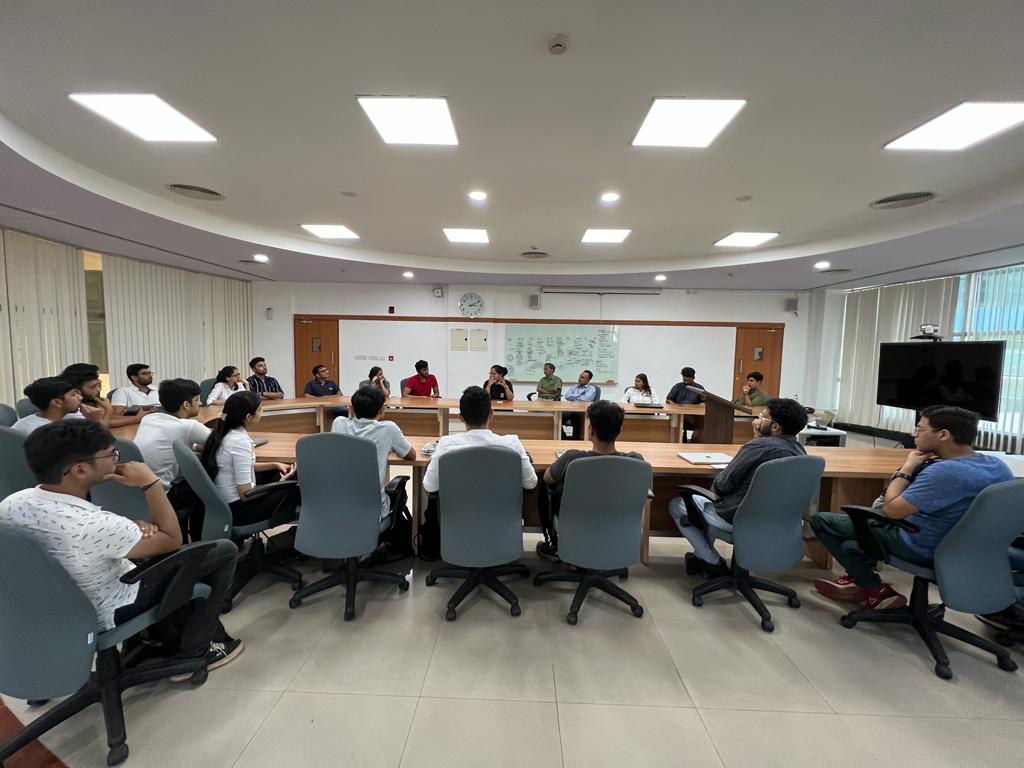 accelth's tweet photo. During Manipal Entrepreneurship Summit, Team Accelth shared their idea with Jyoti Bharadwaj, Founder, @drinkteafit. We got really interesting #insights on how to build a business and the importance of knowing our #stakeholders. https://t.co/GUPlYFBkYU