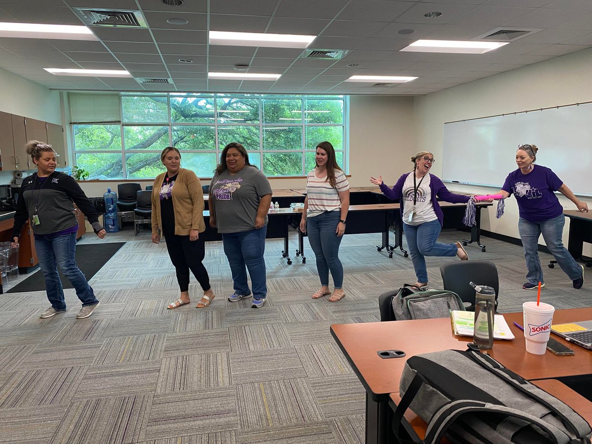 Elgin ISD Leadership & Professional Development tweet media