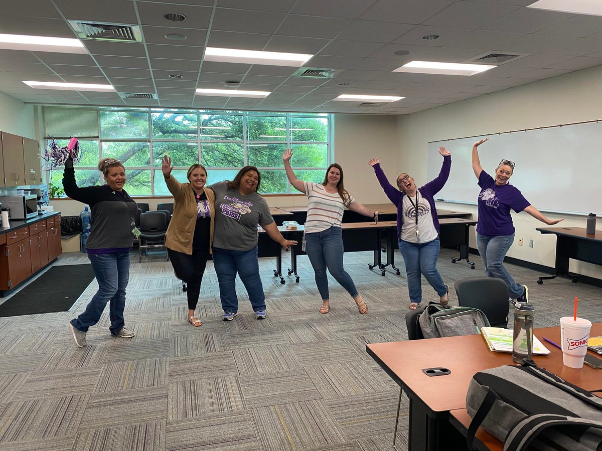 Elgin ISD Leadership & Professional Development tweet media