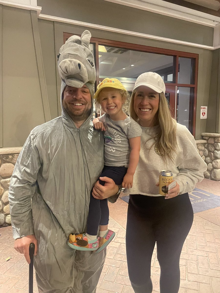 johnkriesel's tweet photo. Said goodbye to the fam, and now I’m enroute to @erniesongull! #PowerTripDonkey https://t.co/A7VRV1MPlh