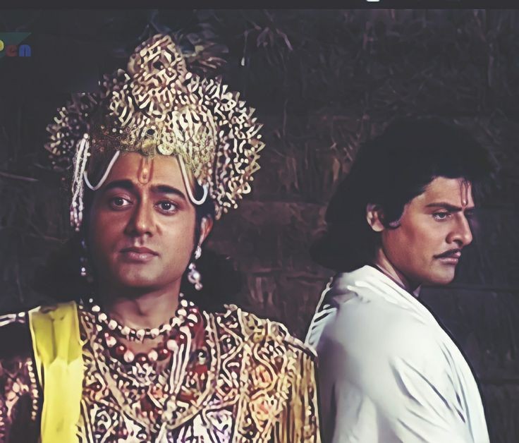 MahakaviDinkar's tweet photo. सुनो पार्थ, संन्यास खोजना कायरता है मन की,
है सच्चा मनुजत्व ग्रन्थियाँ सुलझाना जीवन की। https://t.co/rIZsyOfw0B