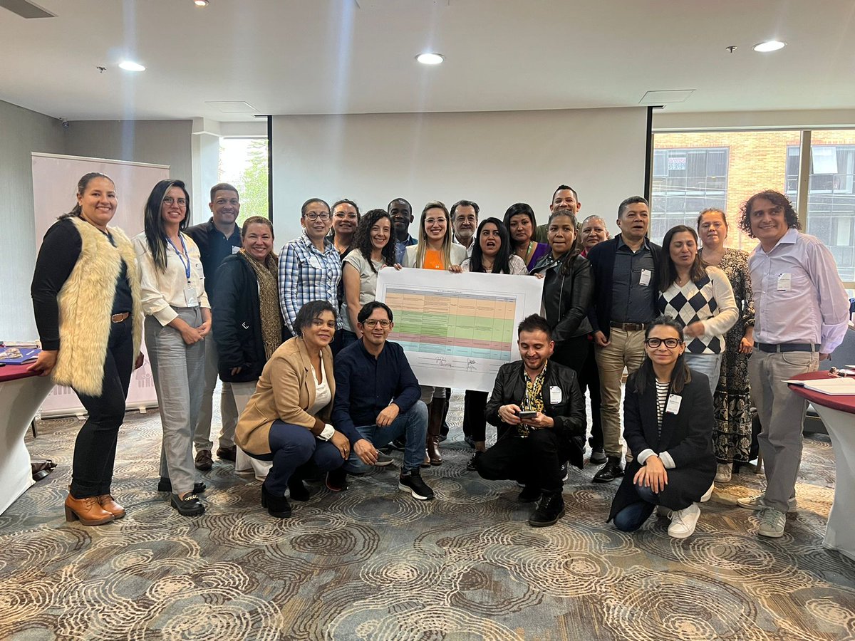 DikyUrrutia's tweet photo. Paso a paso, consolidando la #RedParticipaColombia, una plataforma de actores de la sociedad civil de 6 territorios Pdet del país que trabaja en pro de fortalecer mecanismos de control ciudadano. #BajoCaucaPresente
#GobernabilidadResponsable de @USAID_Colombia https://t.co/KEGwldzqlM