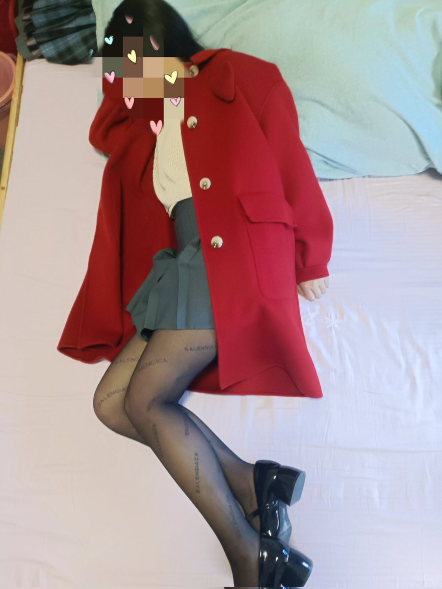 maker37166956's tweet photo. 老婆说想出原味，特意让我拍了两组照片，说要退圈，这小骚货又按捺不住了 https://t.co/5pLPQGiKIl