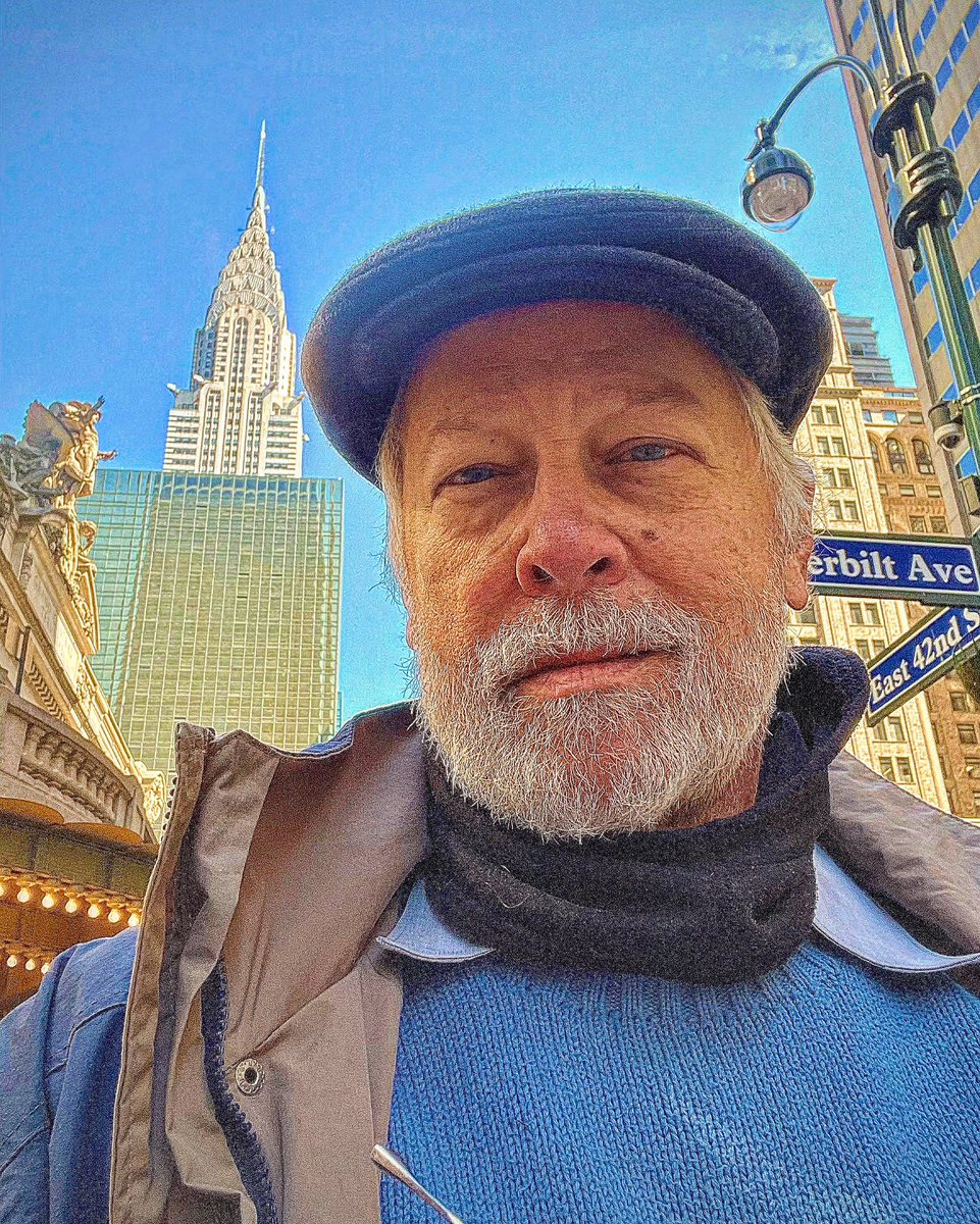 7AlanNelson's tweet photo. #actorlife #fracturedmultiverse #atomschatting #photonphysics #acousticsmack #nyc #grandcentralstation https://t.co/DxUbeSsFwg