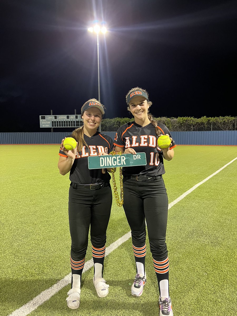 Ladycat Softball tweet media