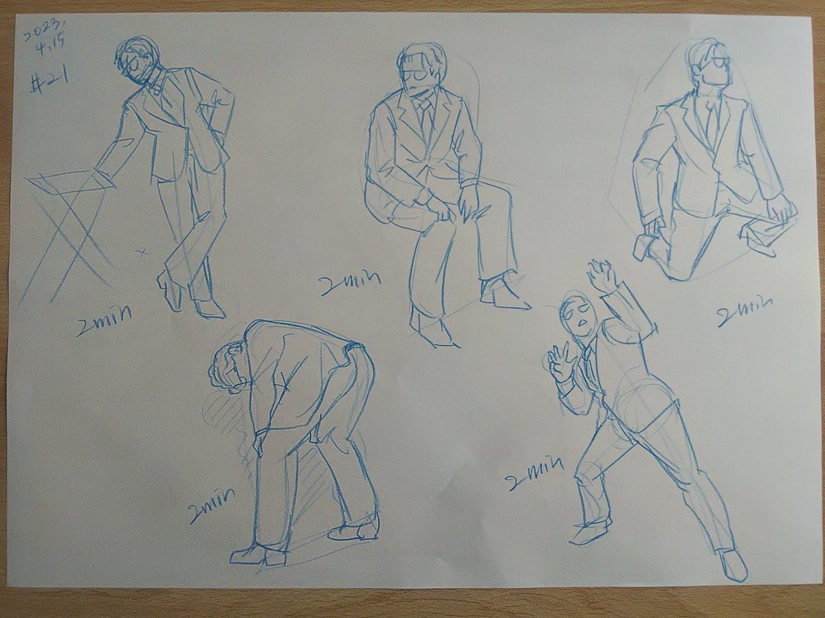 #さとまこクロッキー
#今日のクロッキー

＃21&amp;22
いつも顔を似せたいと思って描いてるけど、今日は全部別人の顔！😅
ラインやシェイプの取り方失敗したものも多かったので明日はがんばる。 https://t.co/uLxrpUqYzl