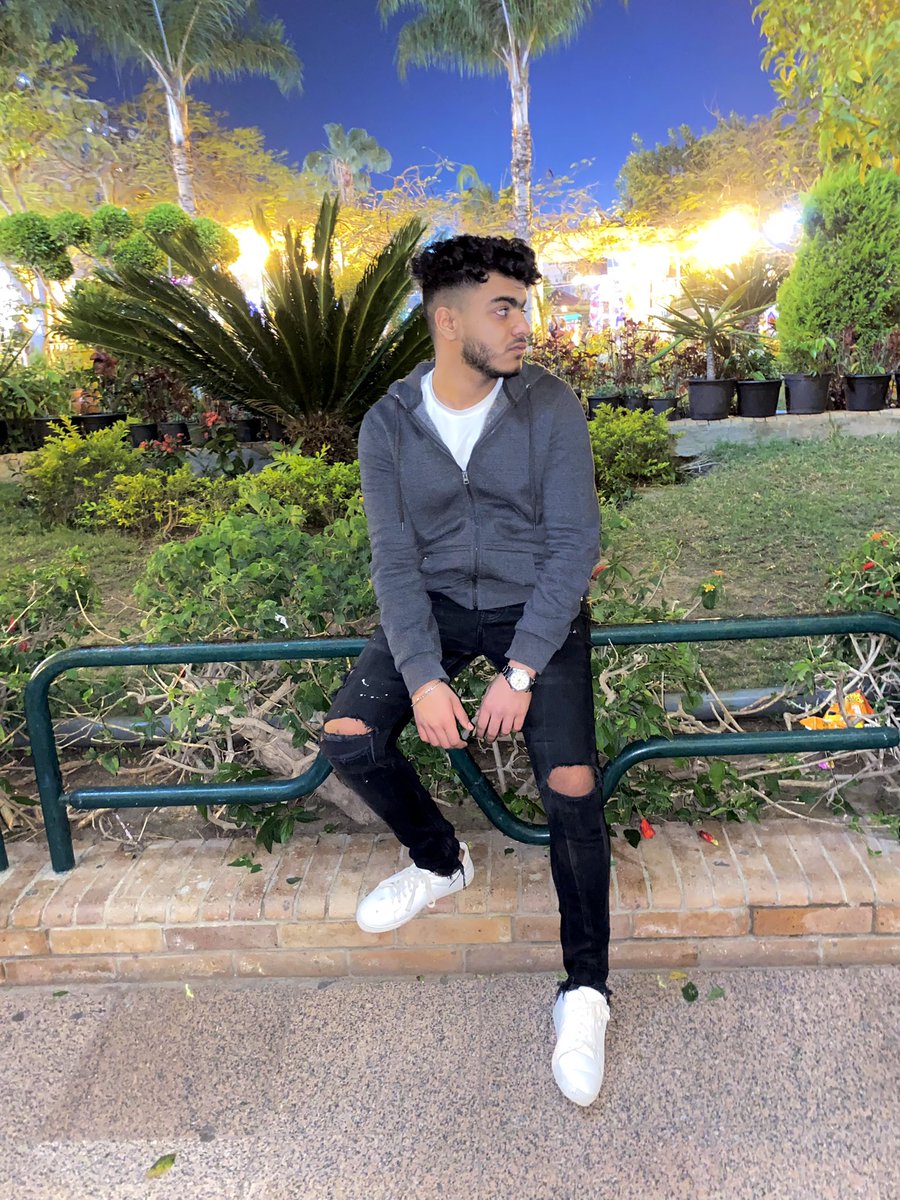 🖤🦅