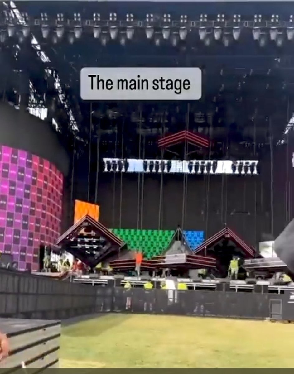 🔥🔥🔥🤘🏻🤘🏻🤘🏻
#BLACKPINK
#LISA