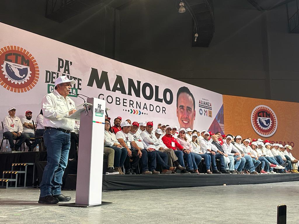 tereso_medina's tweet photo. En su visita reafirmó su compromiso con el bienestar de las familias trabajadoras coahuilenses, buscando un mejor panorama en pro de beneficios laborales y sociales que repercutan en una mejor calidad de vida para todas y todos. https://t.co/HnQQteDDSa