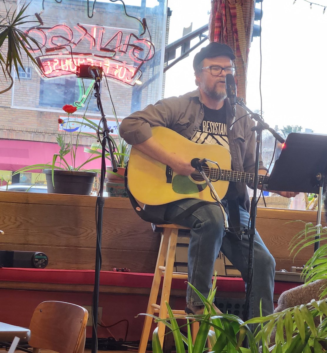 <a href="/TheRealHoarse/">The Hoarse Whisperer</a> Lots of stuff this week. Mom went home from the care center. Got new laptop set up successfully.  Heard my sweetie <a href="/kevinfeatherly/">Kevin Featherly</a> and others beautifully sing Phil Ochs songs at a tribute show.