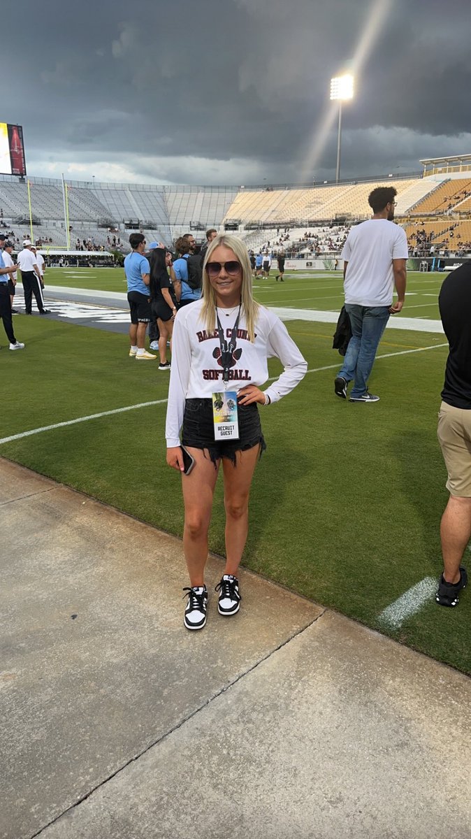 Thank you <a href="/UCFKnights/">UCF Knights 🌴</a> For having me I really loved <a href="/UCF_Football/">UCF Football</a> Facility Can’t Wait To see what <a href="/UCF_Softball/">UCF Softball</a> Looks Like👀
<a href="/CoachBallMalone/">Cindy Ball-Malone</a> @Fe16u <a href="/UCF_Softball/">UCF Softball</a> <a href="/jasonnowling3/">jason nowling</a> <a href="/BC_Softball/">BC Softball 🥎</a> <a href="/ExtraInningSB/">EXTRA INNING SOFTBALL</a> <a href="/JustinBarneyTV/">Justin Barney</a> <a href="/Andy_Villamarzo/">Andy Villamarzo</a>