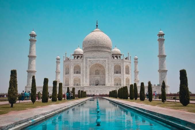 HitenderV's tweet photo. Hello "City of Love" : #Agra.
One more addition of DC Fast Charger on #RechargeEV network.
50kw DC Fast Charging Station in #Agra.
Come and relish smooth charging on this #ABB machine.
Download #RechargeEV app and start charging ! https://t.co/euz1oay80b