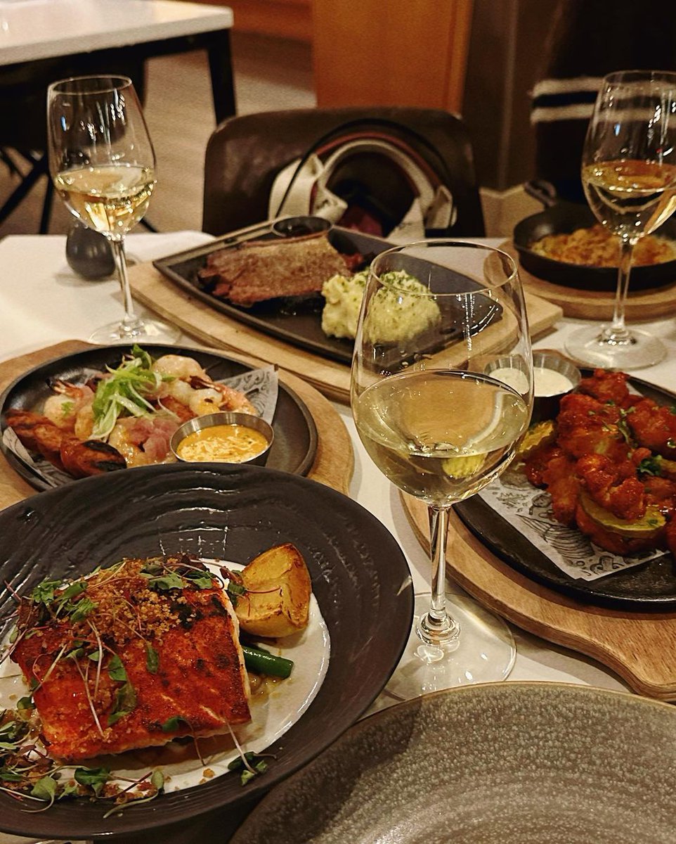 Nothing haunts us like the things we didn't eat. 

That's why many of our Southern-style dishes are designed to be shared, so you can leave the dinner table with zero regrets. 

Take the night (but not the bill) up a notch with $45 wines by the bottle. #DineH2
[📸: @monica_tying]