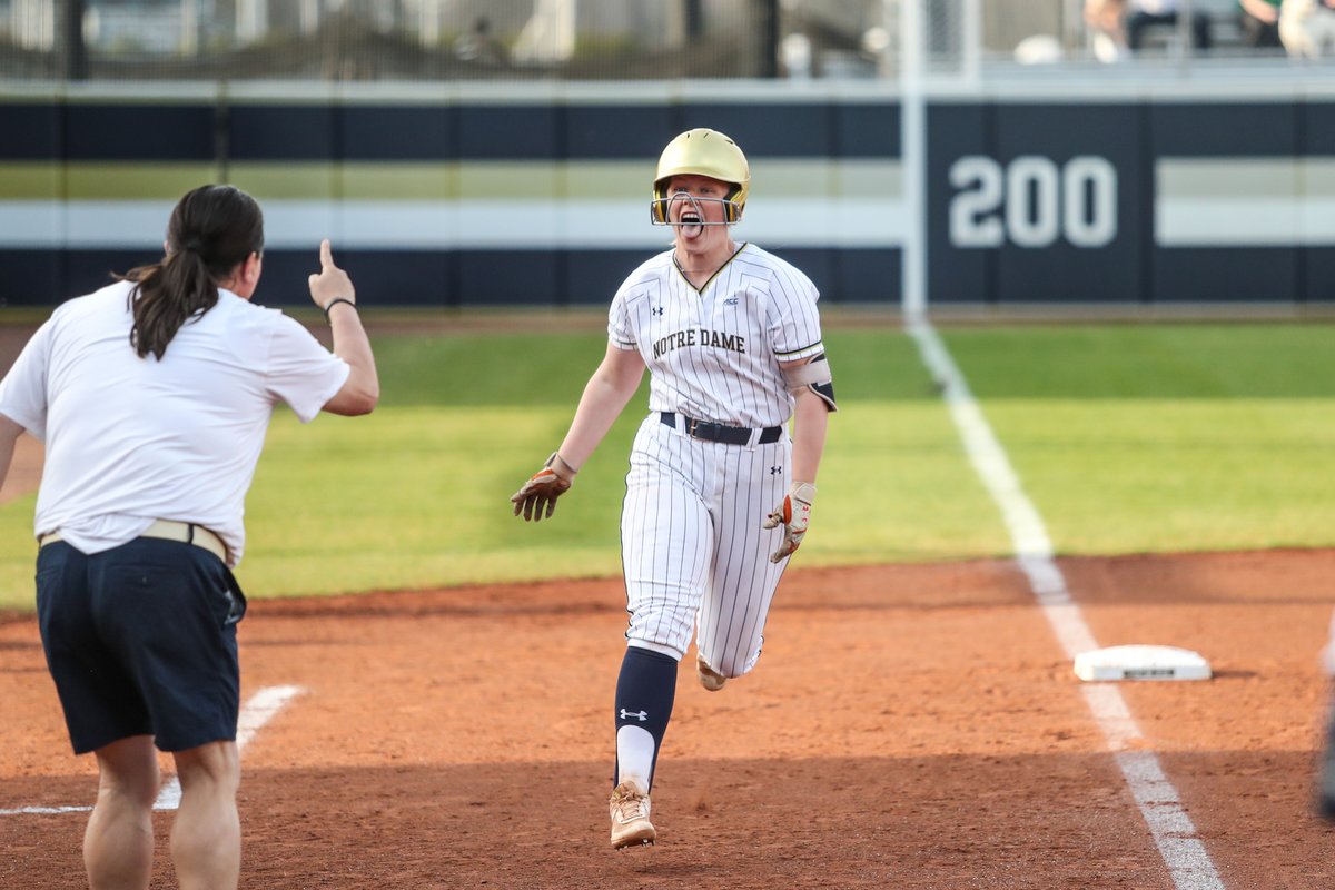 NCAA Softball tweet media