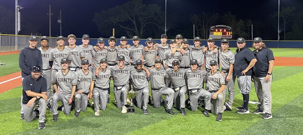 BMC_Baseball's tweet photo. Beat 2 of top 25 programs in the country on back to back nights.

- Maxpreps #6 Bosco prep 7-3 
- Maxpreps #23 TFa -3-2 

Great win tonight! Heading home with some hardware! @MaxPreps 

Citrus League Champions! @BMC_Baseball Congrats players, coaches and families! #HornetNation https://t.co/bxkZaIv0D7