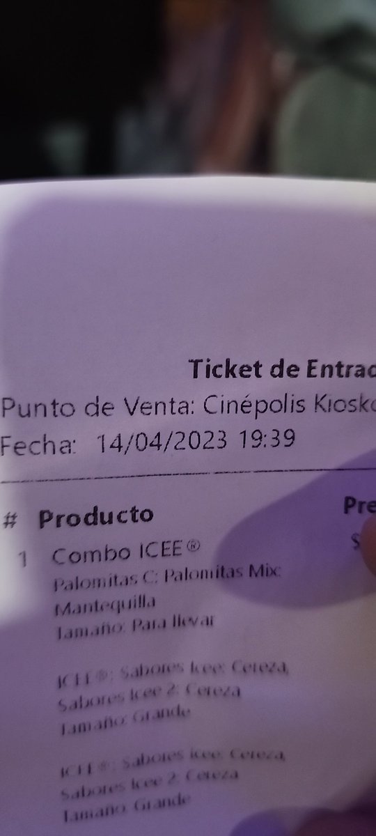 soyjorgevmc's tweet photo. @cinepolis , tu dulceria express no sirve de nada...mejor hubiera metido dulces de algún lado. 50 min y todavía ni llega mi turno..by peli https://t.co/08uxE9LpJa