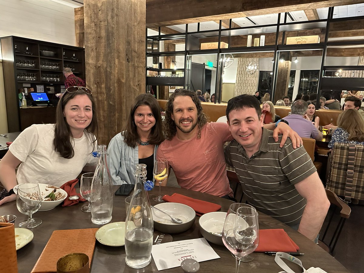 __Matt_Carter__'s tweet image. Hosted @AmberAlhadeff at Williams today for a great talk about feeding circuits and got a visit from @NitsanGoldstein and @dietrich_mo as a bonus!