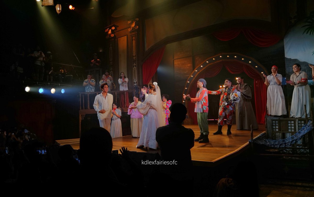 One of the best thing about #KDLex, is how they are each other's #1 SUPPORT SYSTEM and Cheerleader. They always make each other feel proud on everything they do. ♡

You never fail to amaze us <a href="/kdestrada_/">kyle daiñel estrada</a> <a href="/alexailacad/">Alexa Ilacad ☾</a>. Last night was really a blast! Weloveyou! 

#PETAWalangAray