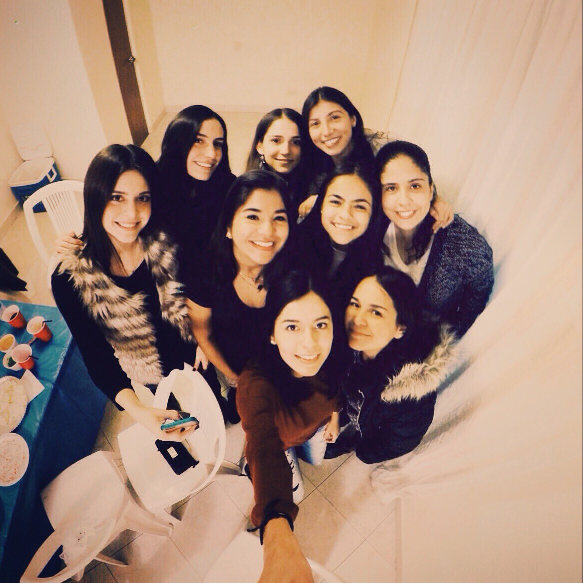 nazirach's tweet photo. Era soy y seré 💩💙 foto como el 2015

@arletteoa @aaandreacu @cccccristinaa @gretelgm @gabyymurguia @KatiaCastilloT https://t.co/TA4PSTeyAJ