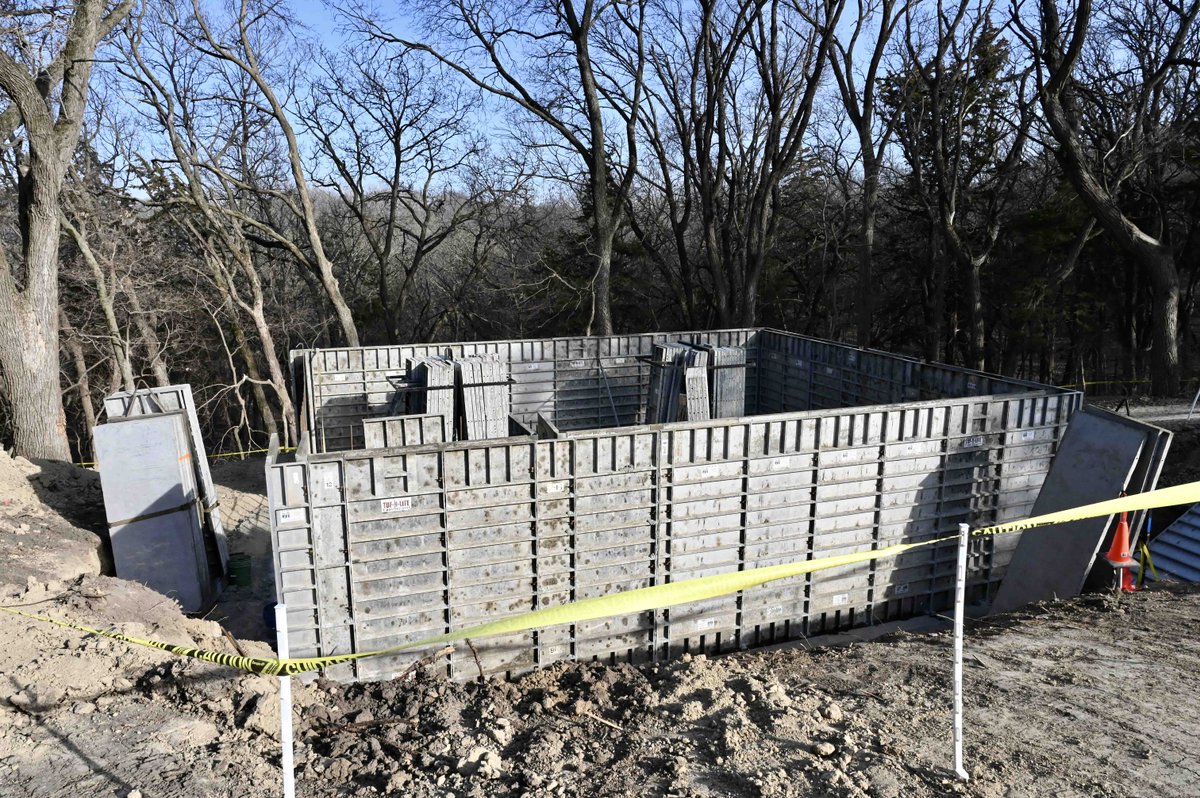 UPDATE: here is a look at the progress of the new Hilltop Lodge 👀🙌🏽 #excited