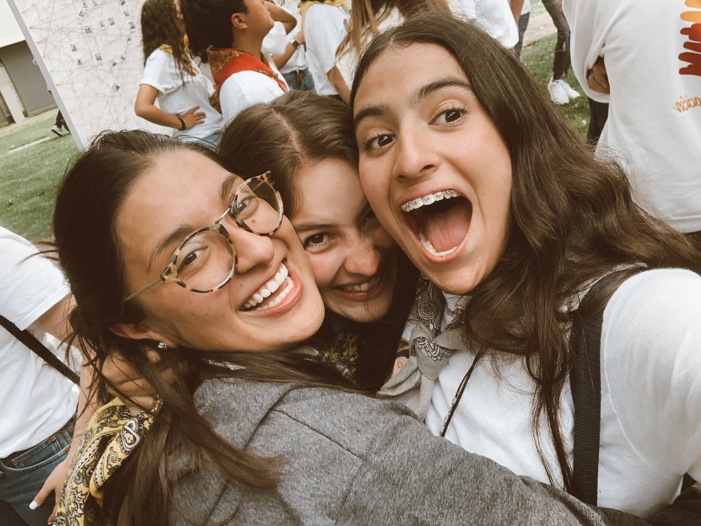 anapaulozanoag1's tweet photo. ¡Gloria a Dios por lo que me ha dejado ver! 😍 demás agradecida por el cachito de Cielo que me deja vivir. https://t.co/adWaGJbDr0
