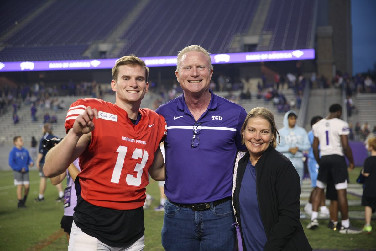Pardee_Time's tweet photo. A great way to finish spring! Fun night for Mom &amp; Dad watching our youngest play some Football. Love these days!! #PardeeFam https://t.co/1jAEPyIsRQ