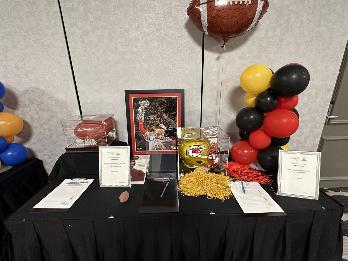 LifeSaversTX's tweet photo. Thank all of you who attended the LifeSavers Foundation Spring Luncheon and have supported the mission of helping women and children in crisis in the Dallas Ft. Worth area. A special thank you to guest speaker Tim Tebow and emcee Scott Murray and all of the volunteers and staff. https://t.co/IzlQ0mjwnH