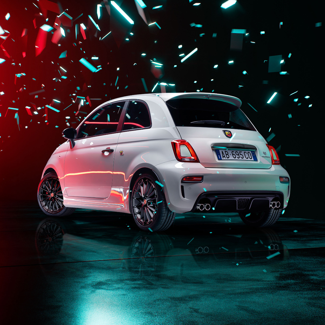ABARTH_JAPAN's tweet image. 小さなモンスターが、魅惑の世界へご案内。
abarth.jp/695_competizio…

#アバルト695