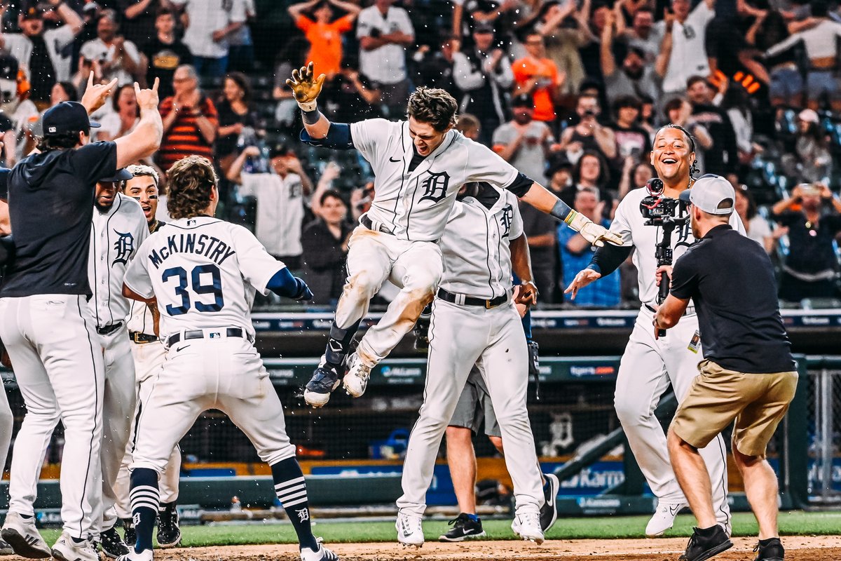 tigers's tweet photo. Making a splash. https://t.co/IkQZevB7sY