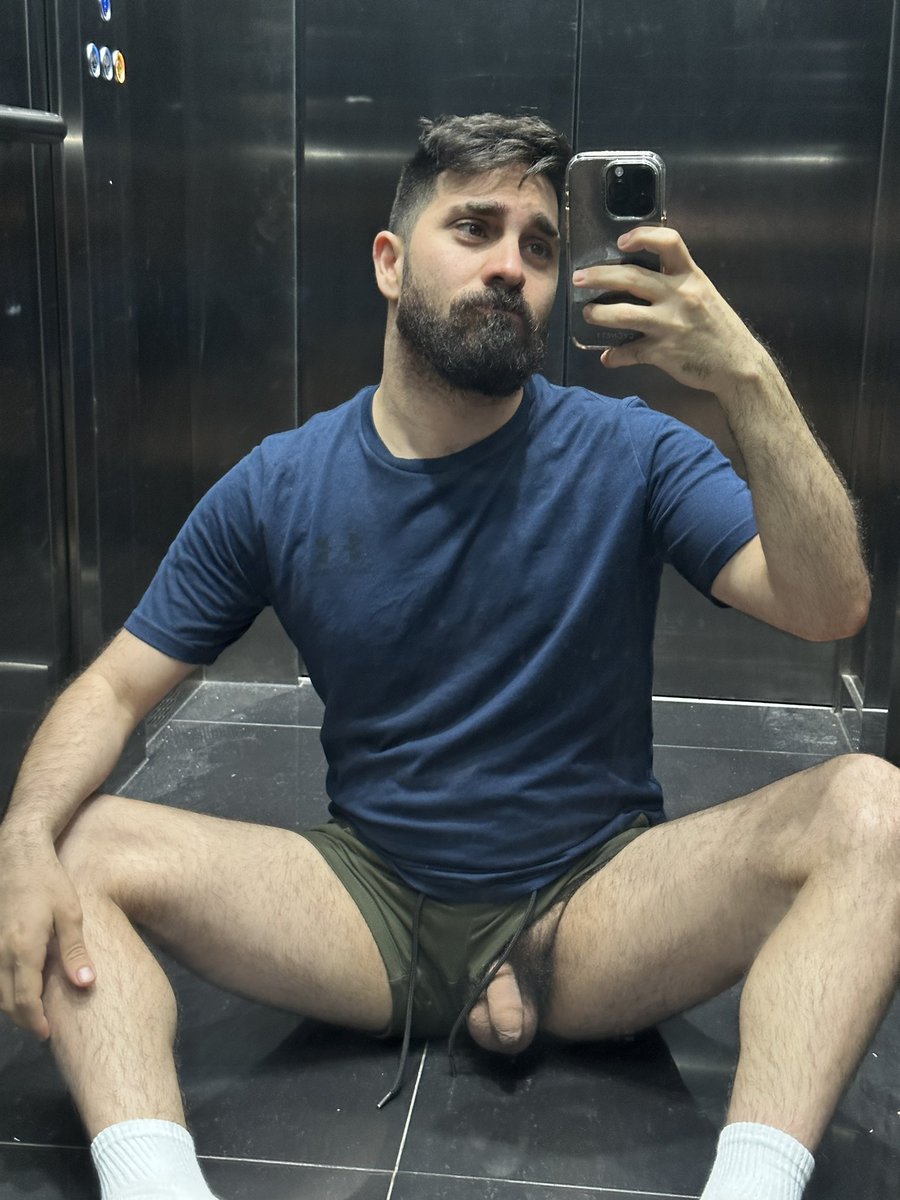 BanDiglett's tweet photo. My balls have now touched the elevator floor https://t.co/Here5HMms6
