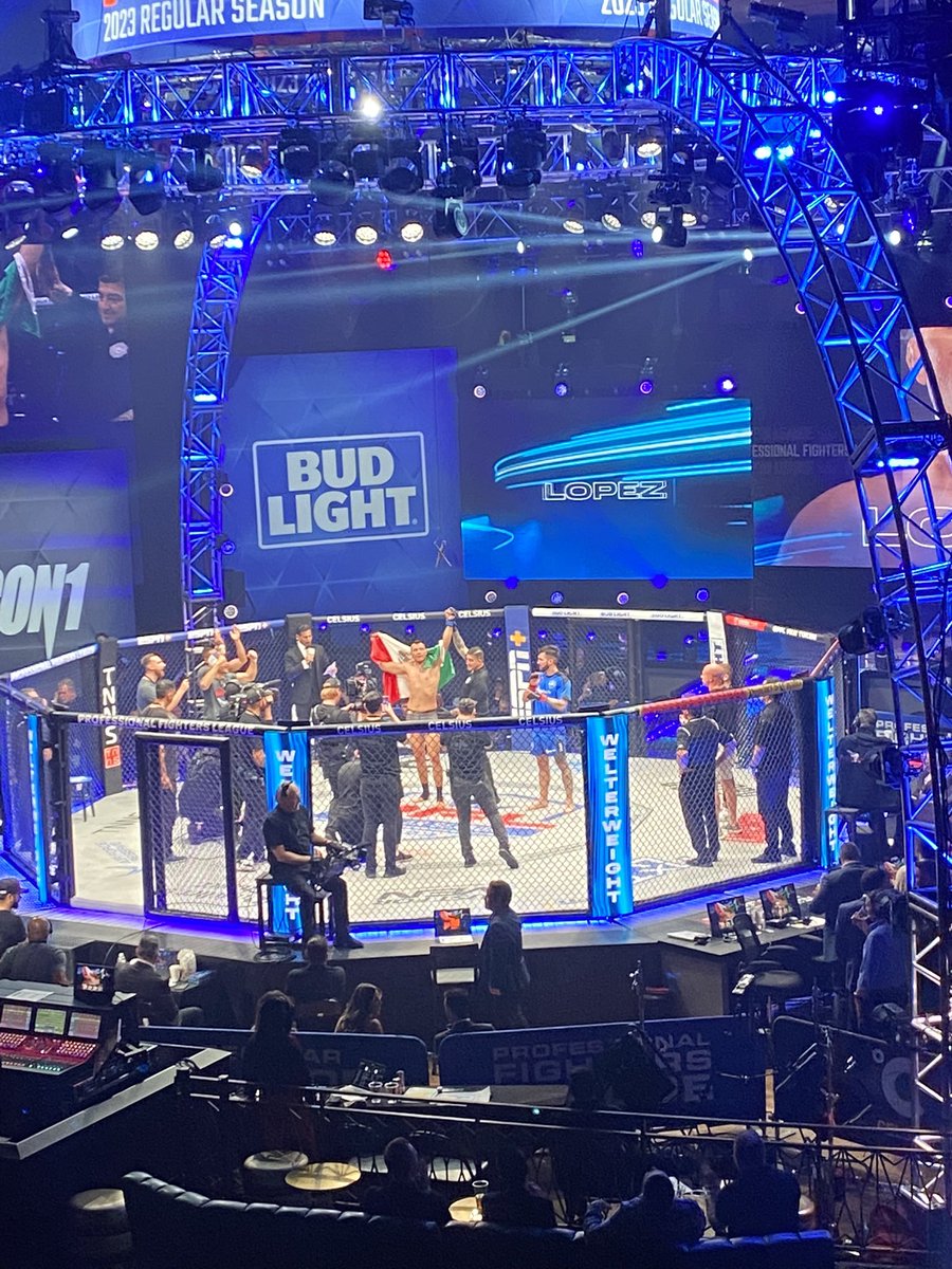 ConditionTalk's tweet image. Nayib Lopez wins by UD!
@pflmma 
#pfl #pfl3 #pfl2023 #mma #media #fight #sports #sportstalk #combat #ufc #bellator #satx #vegas #combatsports
