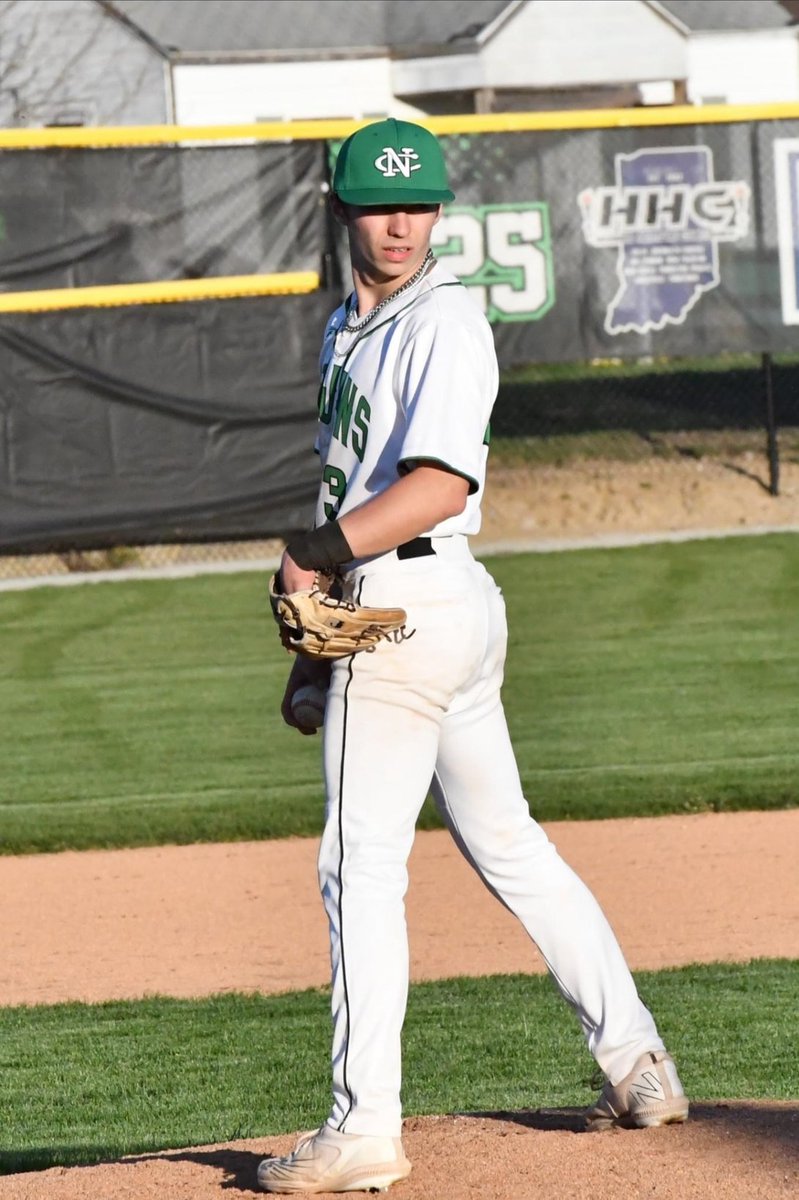 <a href="/GavinFrazier15/">Gavin Frazier</a> with a great outing and a win for <a href="/NCTrojansBSBL/">New Castle Trojans Baseball</a>

3-3, 3 2B, 2 RBI, 1 SB
6.2 IP, 2 H, 11 Ks

#NCTrojans ⚾️⚾️🗡
#uncommitted 

<a href="/AustinStout18/">Austin Stout</a> @Prospects_IN @PBRIndiana @PBR_Uncommitted
