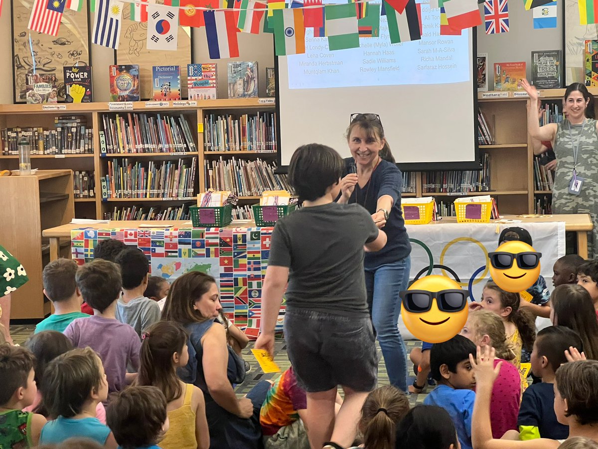 APSLitLounge's tweet photo. The Reading Olympics Celebration at Thompson! 🎉 Students were presented with medals and envelopes of surprises to celebrate their total minutes read at home and their amazing reading progress this year. Students were buzzing with excitement! 💪🏼🤩 https://t.co/sNqTIWuDJm